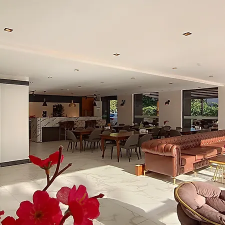 Comfy Lara Hotel Antalia