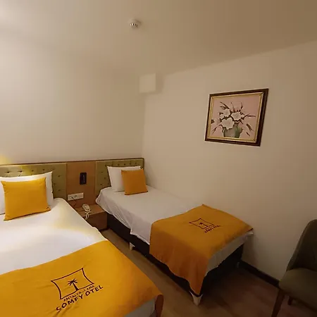 Comfy Lara Hotel