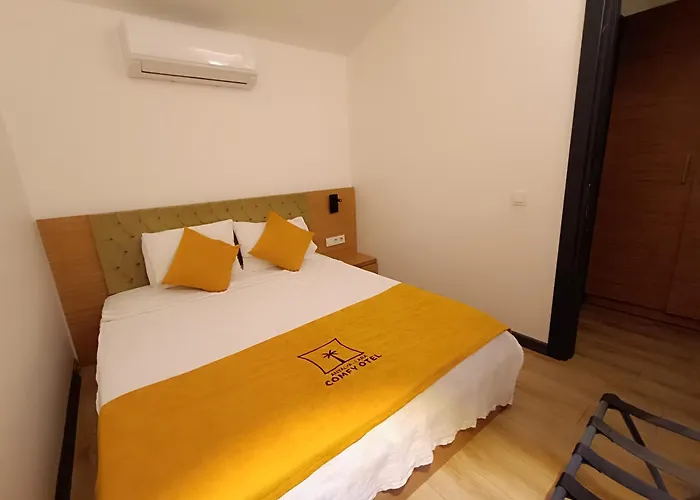 Comfy Lara Hotel *
