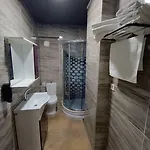 Comfy Lara Hotel